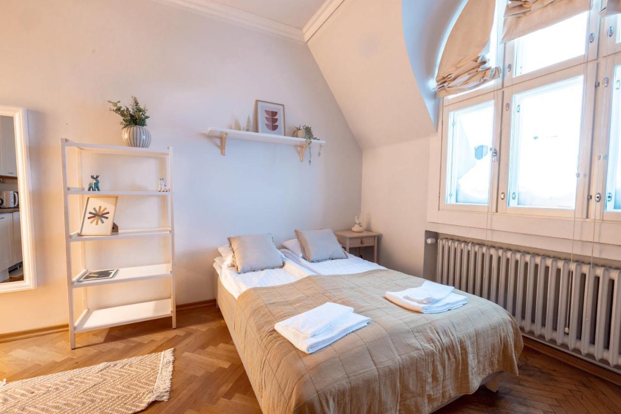 2Ndhomes Cozy & Compact Top Floor Studio In Erottaja Helsinki Buitenkant foto
