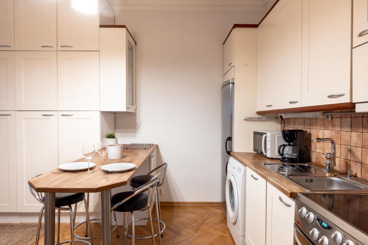 2Ndhomes Cozy & Compact Top Floor Studio In Erottaja Helsinki Buitenkant foto