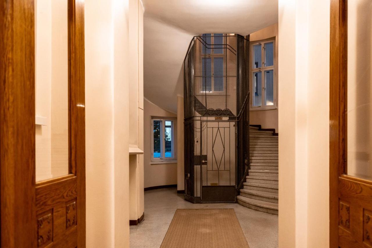 2Ndhomes Cozy & Compact Top Floor Studio In Erottaja Helsinki Buitenkant foto
